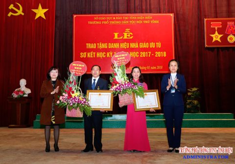 Lễ trao tặng Nhà giáo Ưu tú