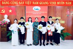 CHE TRỞ NHỮNG MÙA LỚN KHÔN Tự sự về công tác chủ nhiệm ở trường nội trú