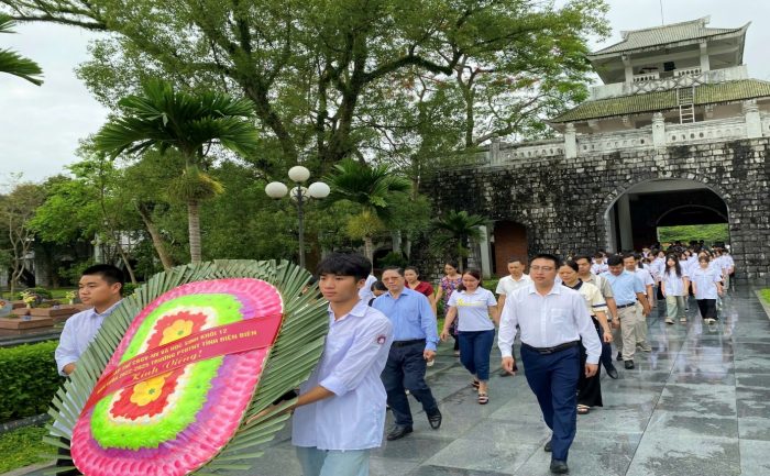Trường PTDTNT tỉnh Điện Biên tổ chức hành trình tri ân và khơi nguồn động lực vững bước kỳ thi tốt nghiệp THPT năm 2025