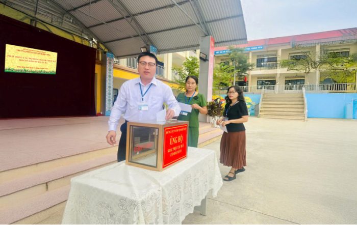 Trường PTDTNT THPT tỉnh Điện Biên  quyên góp ủng hộ khắc phục hậu quả do cơn bão số 10 gây ra