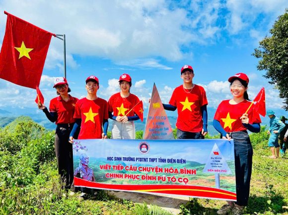 HÀNH TRÌNH TRẢI NGHIỆM THEO DẤU CHÂN ĐẠI TƯỚNG VÕ NGUYÊN GIÁP