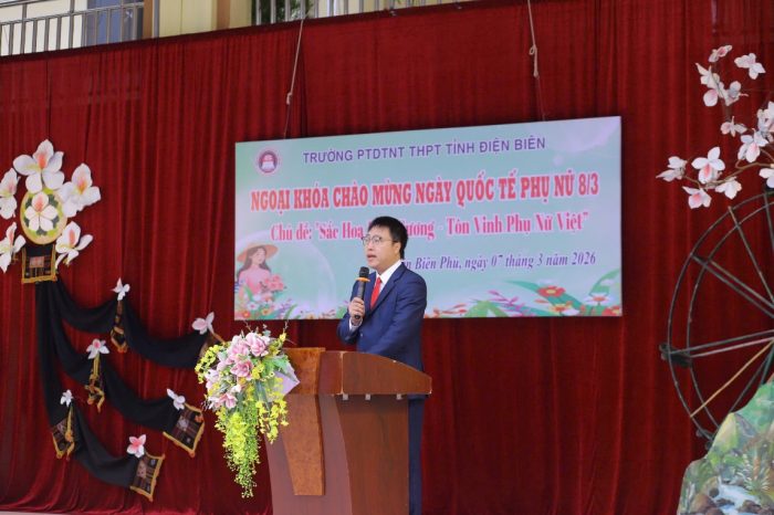 RỰC RỠ CHUỖI HOẠT ĐỘNG “ SẮC HOA BIÊN CƯƠNG - TÔN VINH PHỤ NỮ VIỆT” TẠI TRƯỜNG PTDTNT THPT TỈNH ĐIỆN BIÊN