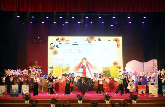 "Huyền thoại Mẹ Thứ" - Hành trình truyền cảm hứng của học sinh Trường PTDTNT THPT tỉnh Điện Biên trong Hội thi Kể chuyện theo sách tỉnh Điện Biên năm 2025