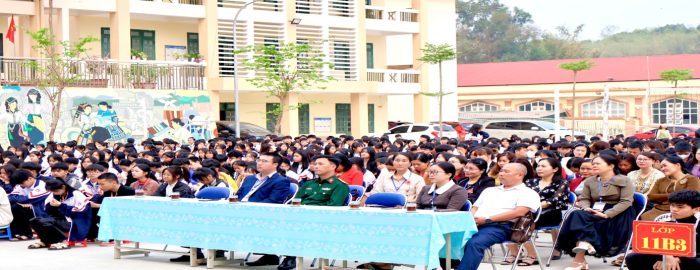 Trường PTDTNT tỉnh Điện Biên phối hợp với Viện kiểm sát quân sự khu vực 23 tổ chức tuyên truyền, giáo dục pháp luật