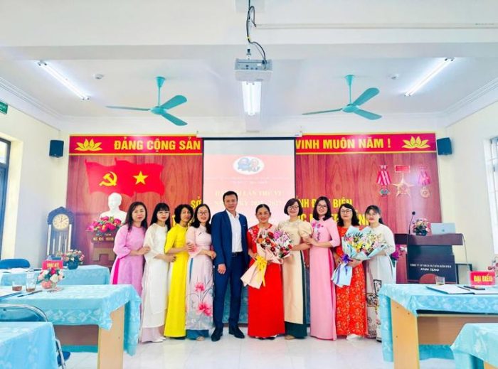 CHI BỘ SỬ - ĐỊA - GDCD TỔ CHỨC THÀNH CÔNG ĐẠI HỘI CHI BỘ KHÓA VI - NHIỆM KÌ 2025-2027