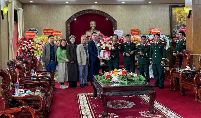 TRƯỜNG PTDTNT THPT TỈNH ĐIỆN BIÊN TỔ CHỨC CHƯƠNG TRÌNH NGOẠI KHÓA CHÀO MỪNG NGÀY 22/12