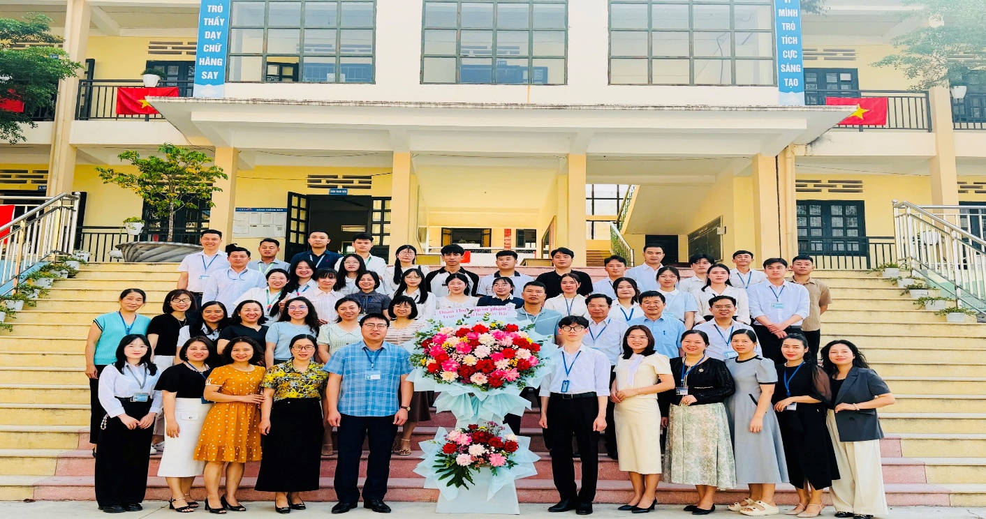 Trường PTDTNT THPT tỉnh Điện Biên tiếp nhận Đoàn sinh viên  Thực tập sư phạm 2 Trường Đại học Tây Bắc năm học 2025-2026